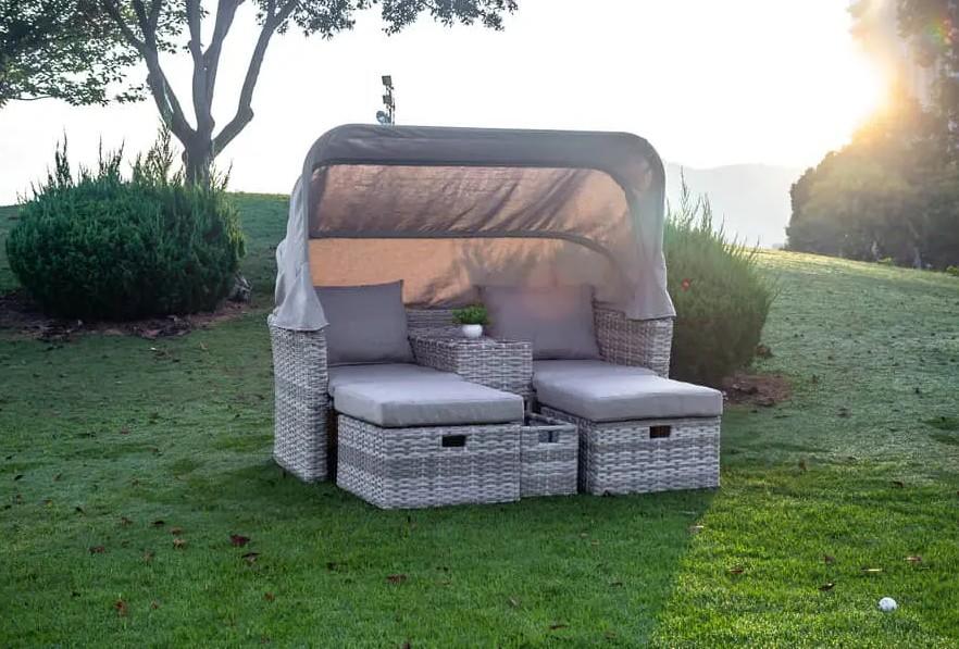Transforme su espacio al aire libre con el juego de sofás Canopy Companion
